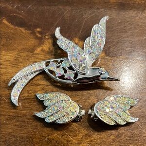 Vintage Sarah Coventry Bird of Paradise Aurora Borealis brooch and earring set
